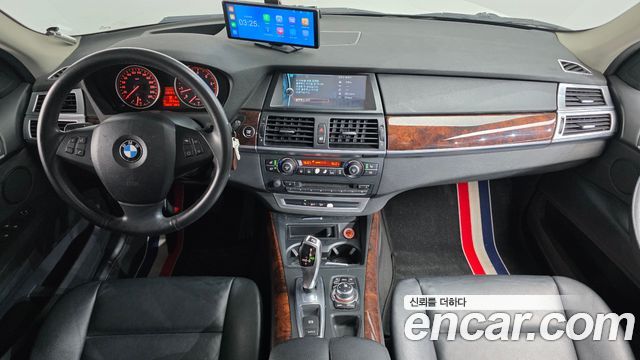 BMW X5 — interior