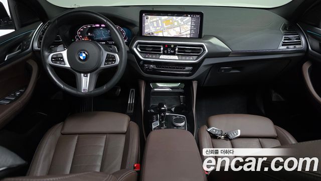 BMW X4 — interior