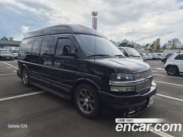 Chevrolet Express Van — exterior