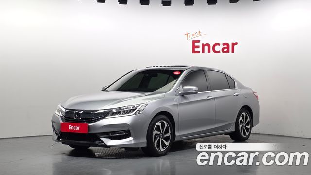 Honda Accord — exterior