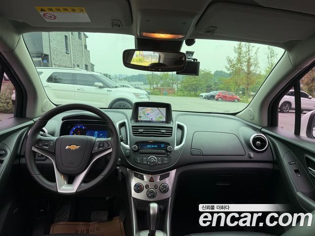 Chevrolet Korea Trax — interior