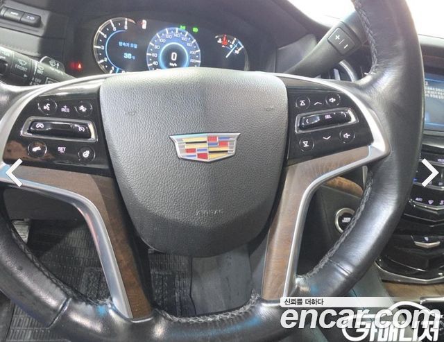 Cadillac Escalade — interior