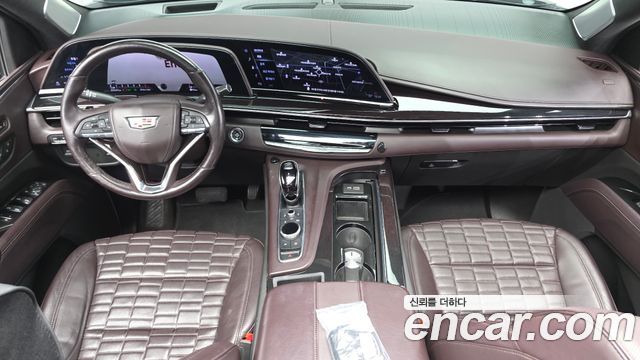 Cadillac Escalade — interior