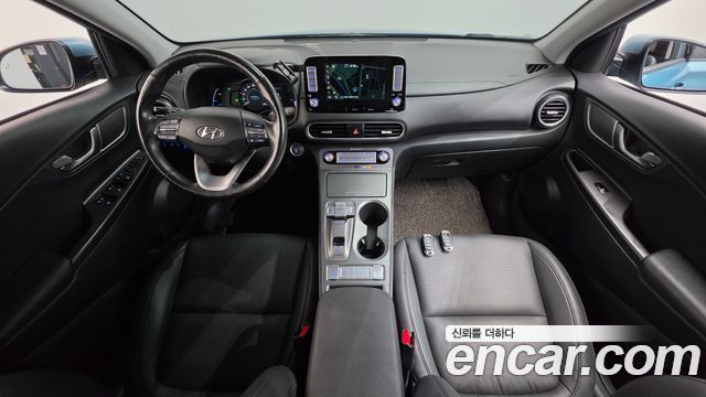Hyundai Kona — interior