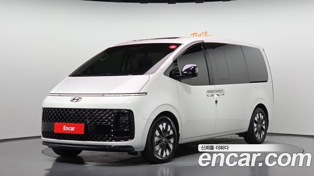 Hyundai Staria — exterior