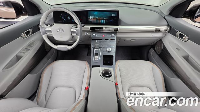 Hyundai Nexo — interior