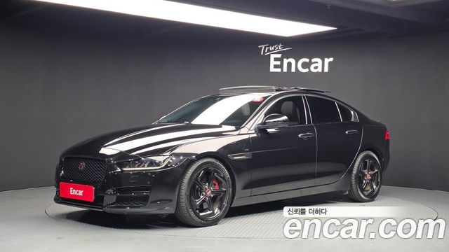 Jaguar XE — exterior