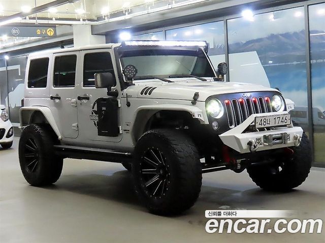 Jeep Wrangler — exterior