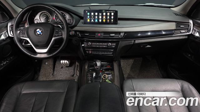 BMW X5 — interior