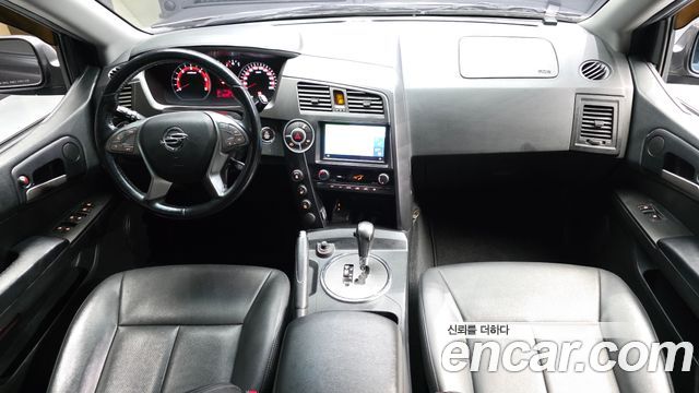 KG Mobility Korando — interior
