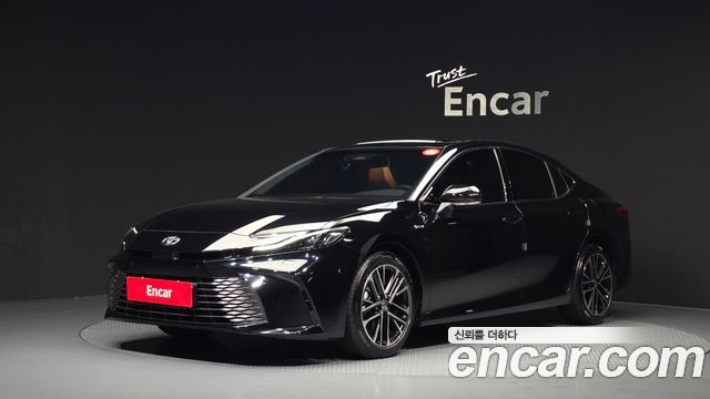 Toyota Camry — exterior