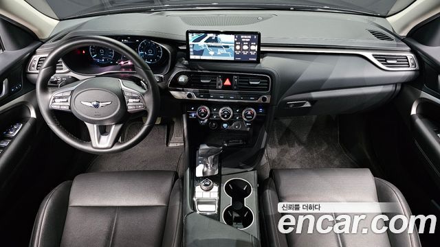 Genesis G70 — interior