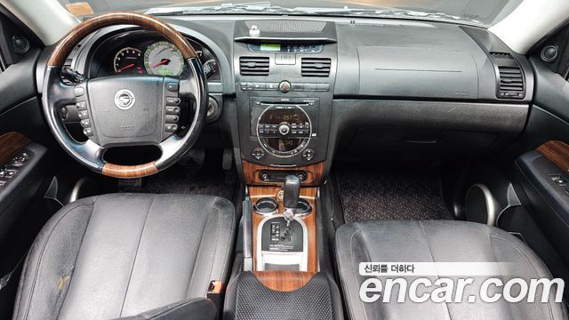 KG Mobility Rexton — interior