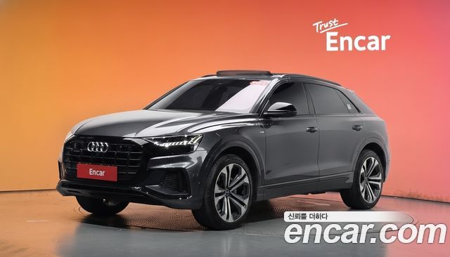Audi Q8