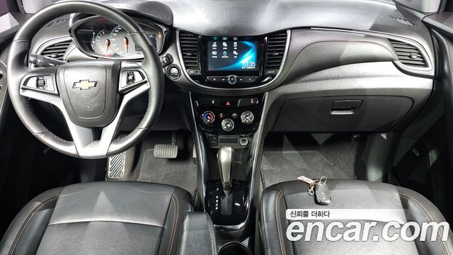 Chevrolet Korea Trax — interior