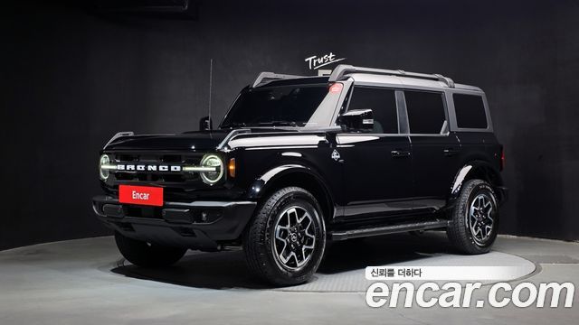Ford Bronco — exterior