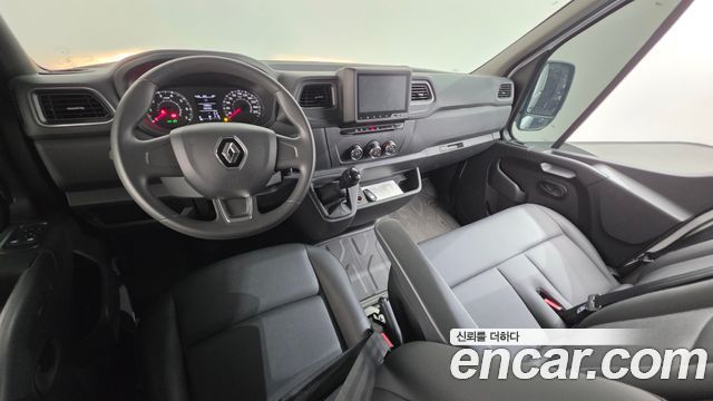 Renault Korea Master — interior