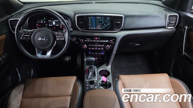 Kia Sportage — interior