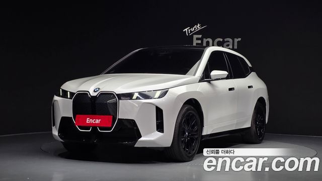 BMW iX — exterior