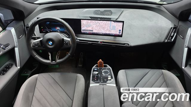 BMW iX — interior