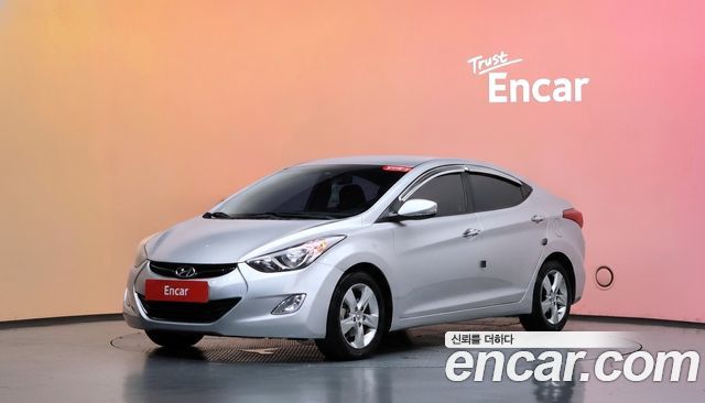 Hyundai Avante — exterior
