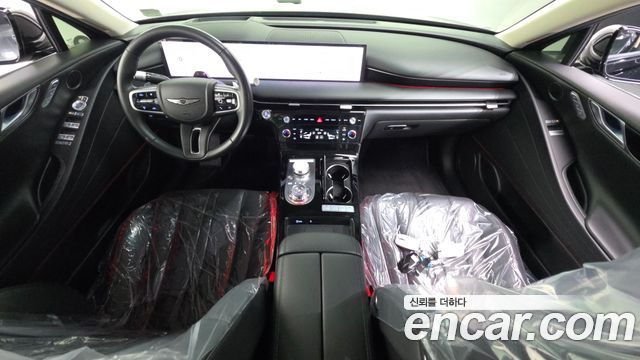 Genesis G80 — interior