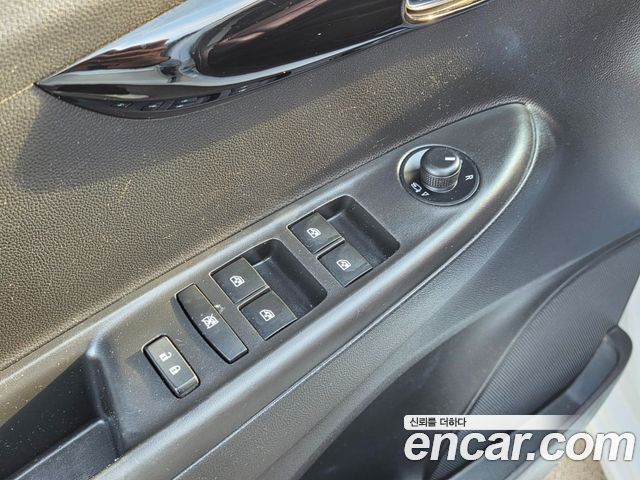 Chevrolet Korea Spark — interior