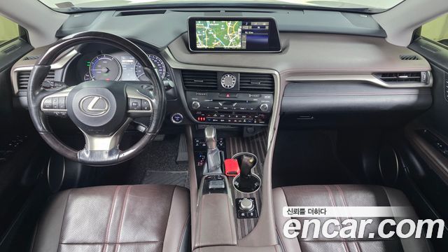 Lexus RX — interior