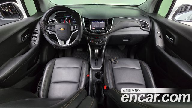 Chevrolet Korea Trax — interior