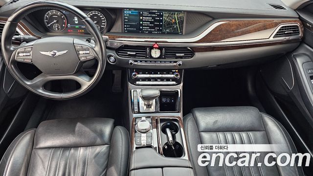 Genesis EQ900 — interior
