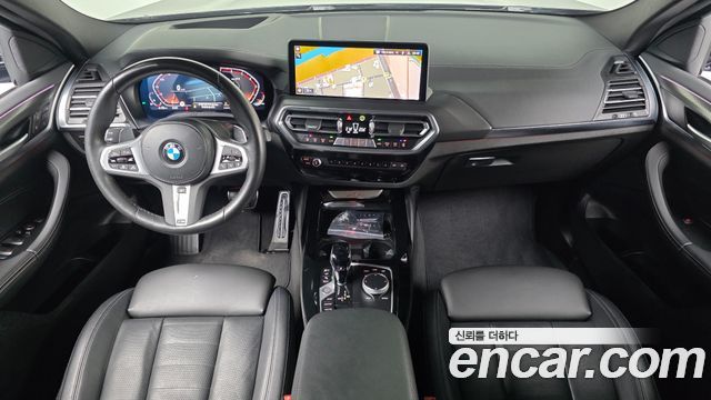 BMW X4 — interior