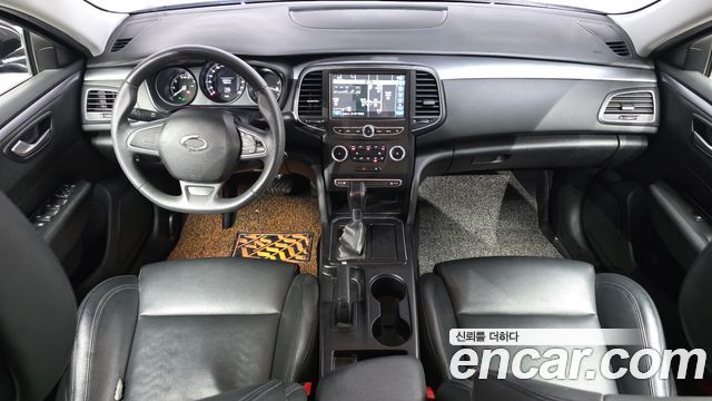 Renault Korea SM6 — interior
