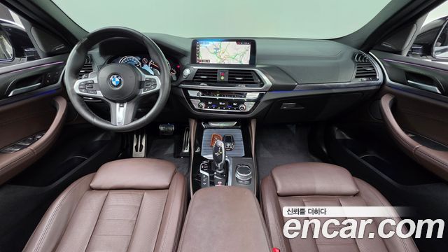 BMW X4 — interior