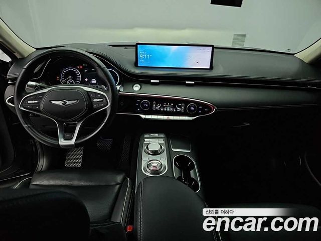 Genesis GV70 — interior