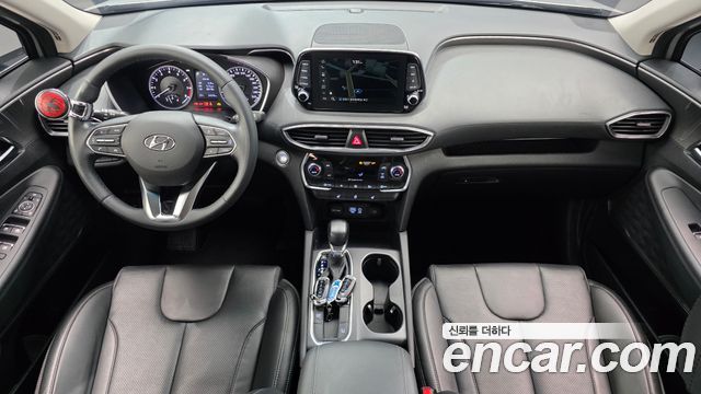 Hyundai Santa Fe — interior