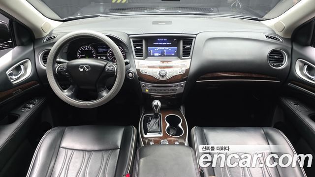 Infiniti QX60 — interior