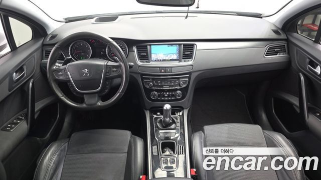 Peugeot 508 — interior