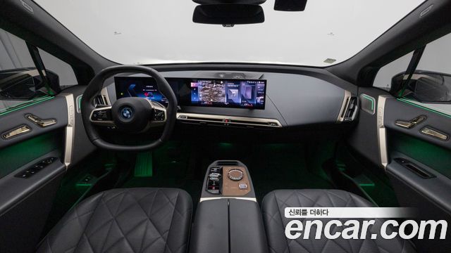 BMW iX — interior