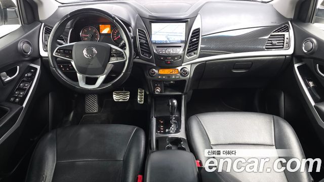 KG Mobility Korando — interior