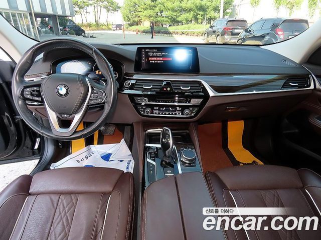 BMW Gran Turismo GT — interior