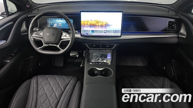 BYD Sea Lion 7 — interior