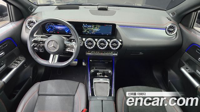 Mercedes-Benz EQA — interior