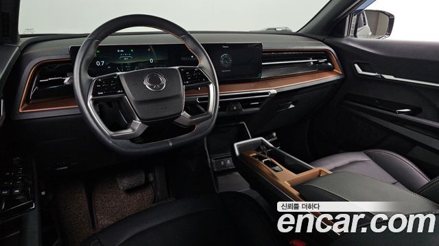 KG Mobility Torres — interior