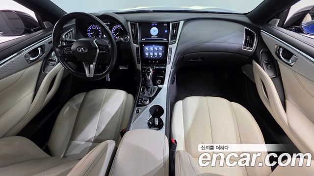 Infiniti Q60 — interior