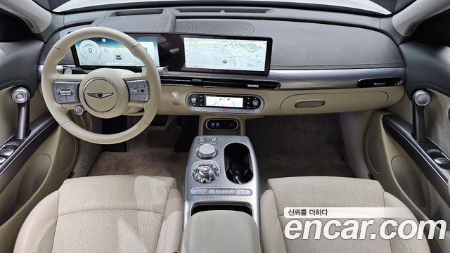 Genesis GV60 — interior