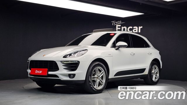 Porsche Macan — exterior