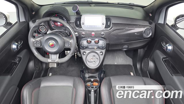 Fiat 500 — interior
