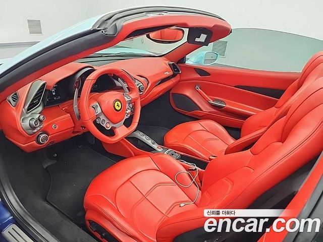 Ferrari 488 — interior