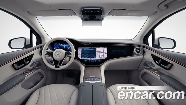 Mercedes-Benz EQS — interior