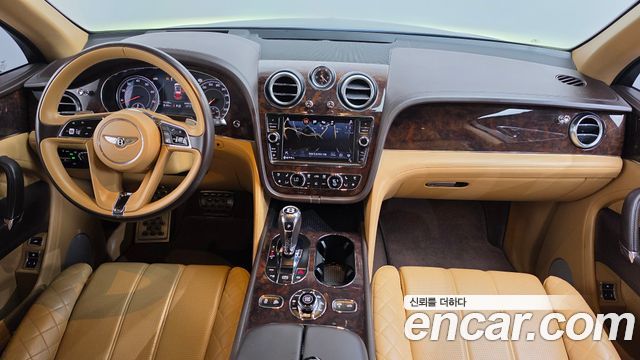 Bentley Bentayga — interior